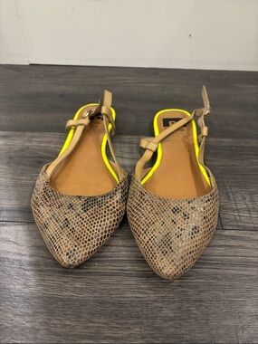 BC Footwear Beige Snake-Print Pointed Slingback Flats with Neon Yellow Trim